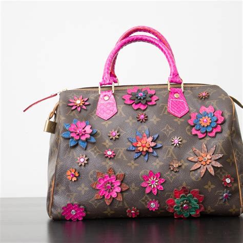 borsa louis vuitton con scritta colorata|borse louis vuitton.